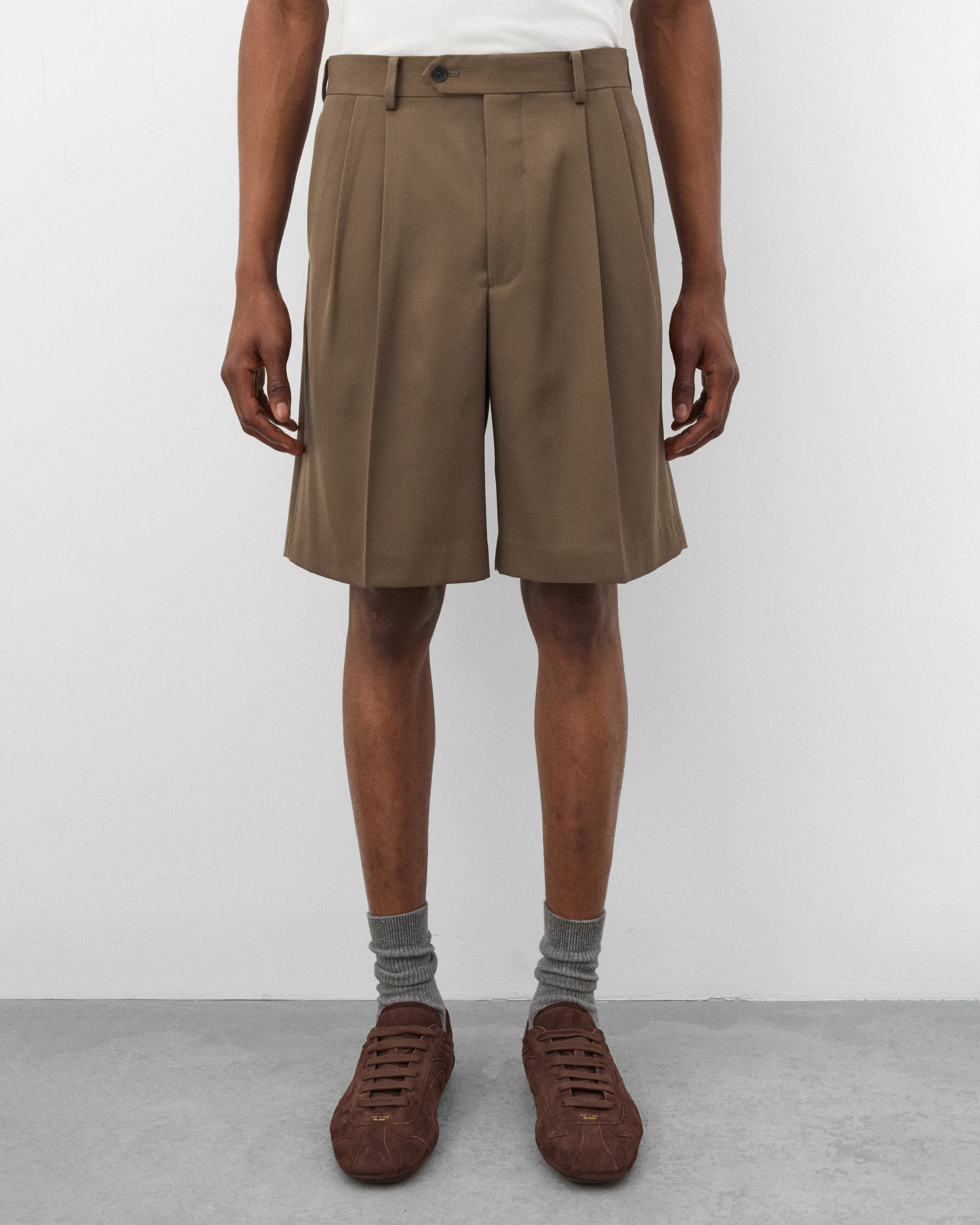 Auralee - Men's Light Wool Max Gabardine Short - (Dark Olive) - Image 3