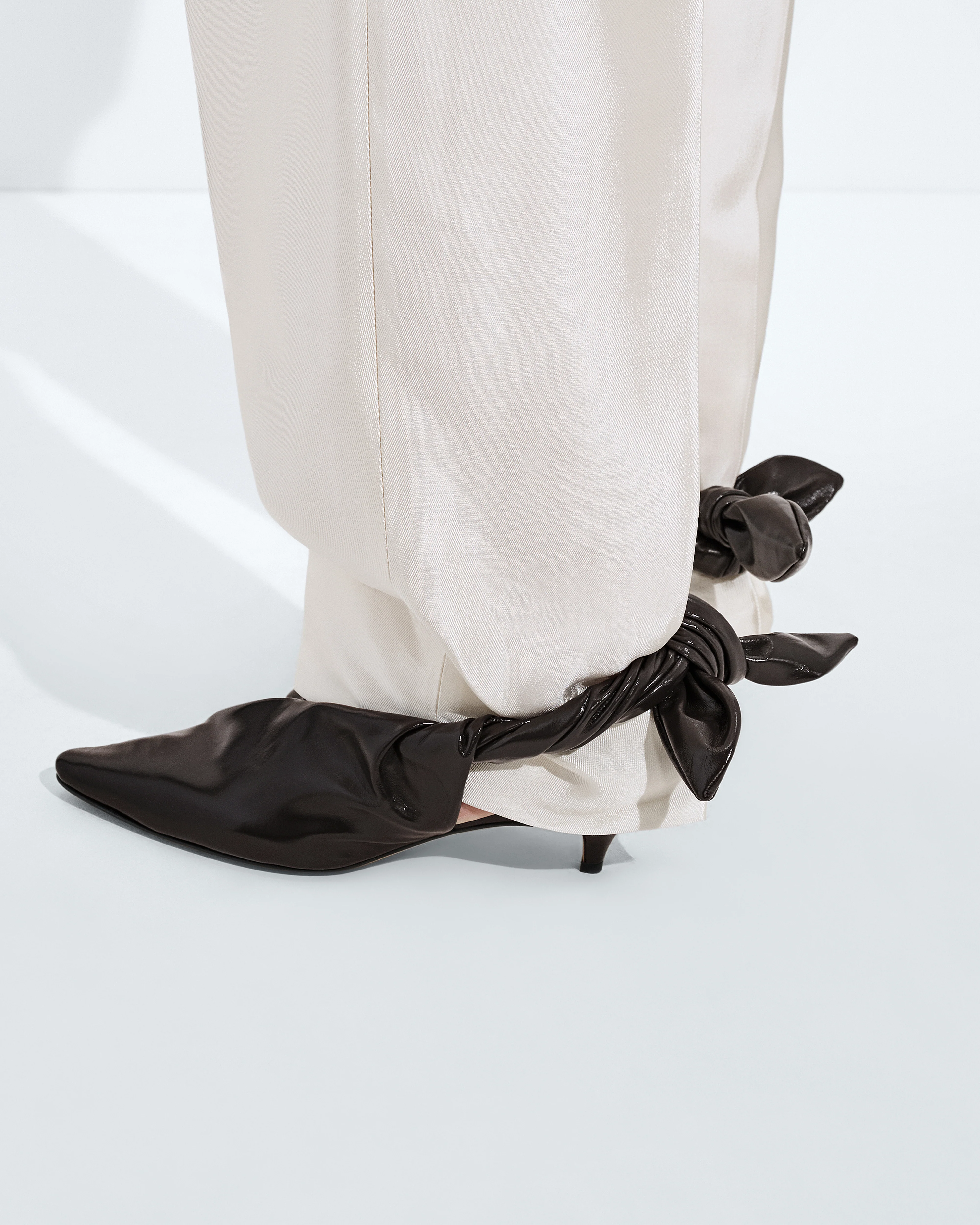 Bottega Veneta - Women's Vesta Sling Back Pump - (Espresso) - Image 5