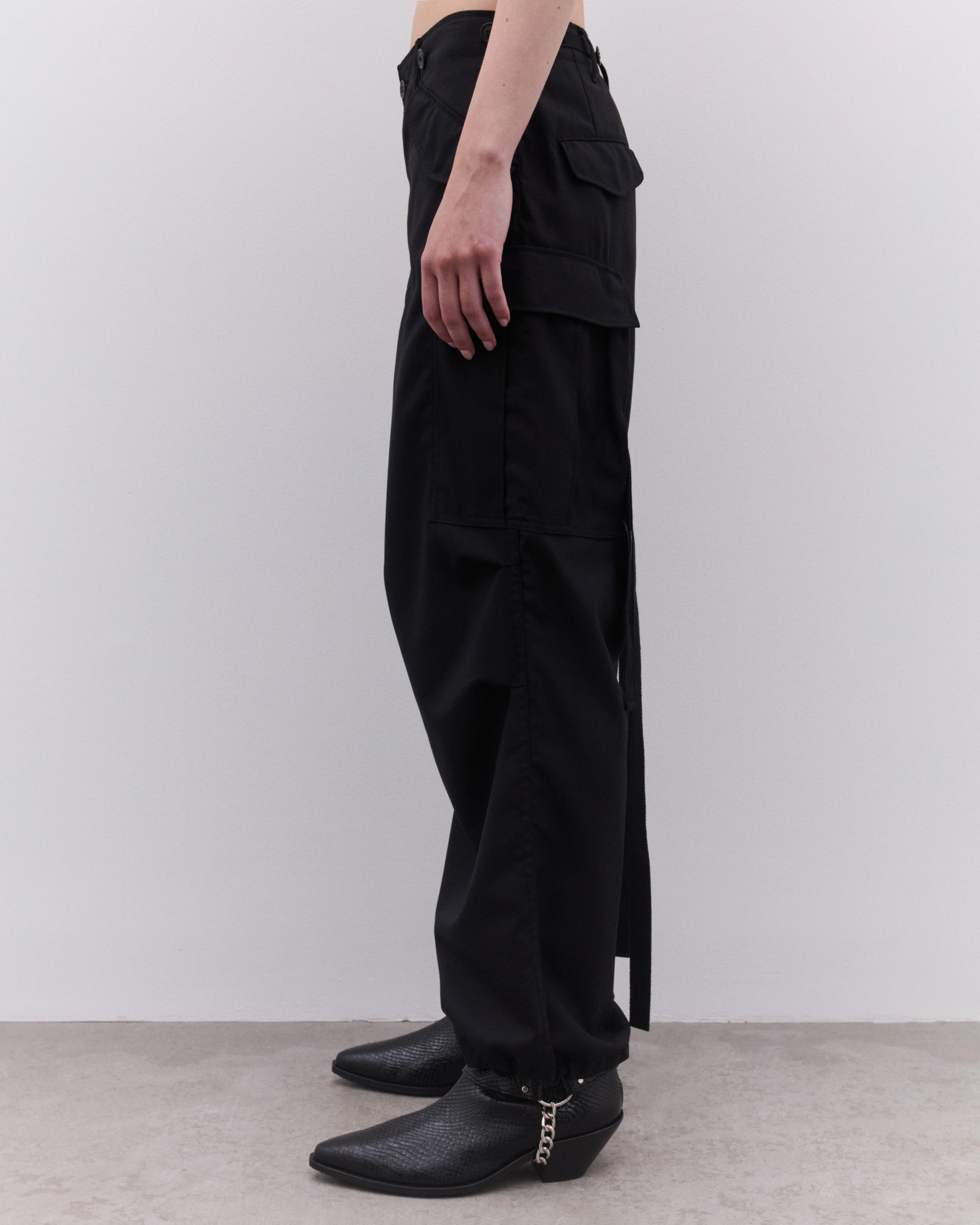 Junya Watanabe - Women’s Cargo Pants - (Black) - Image 4