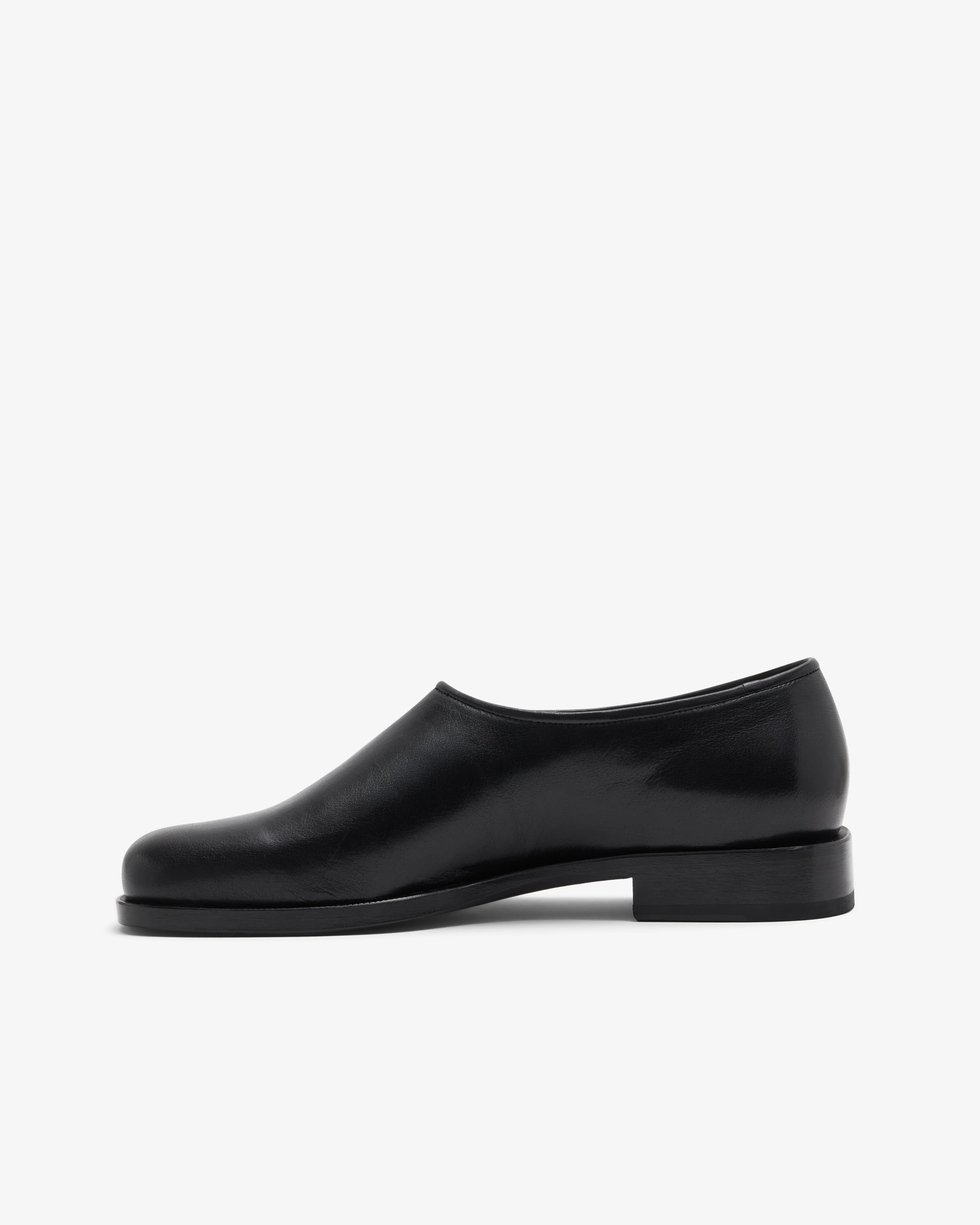Lemaire - Men's Anatomic Slip On - (Black) - Image 2