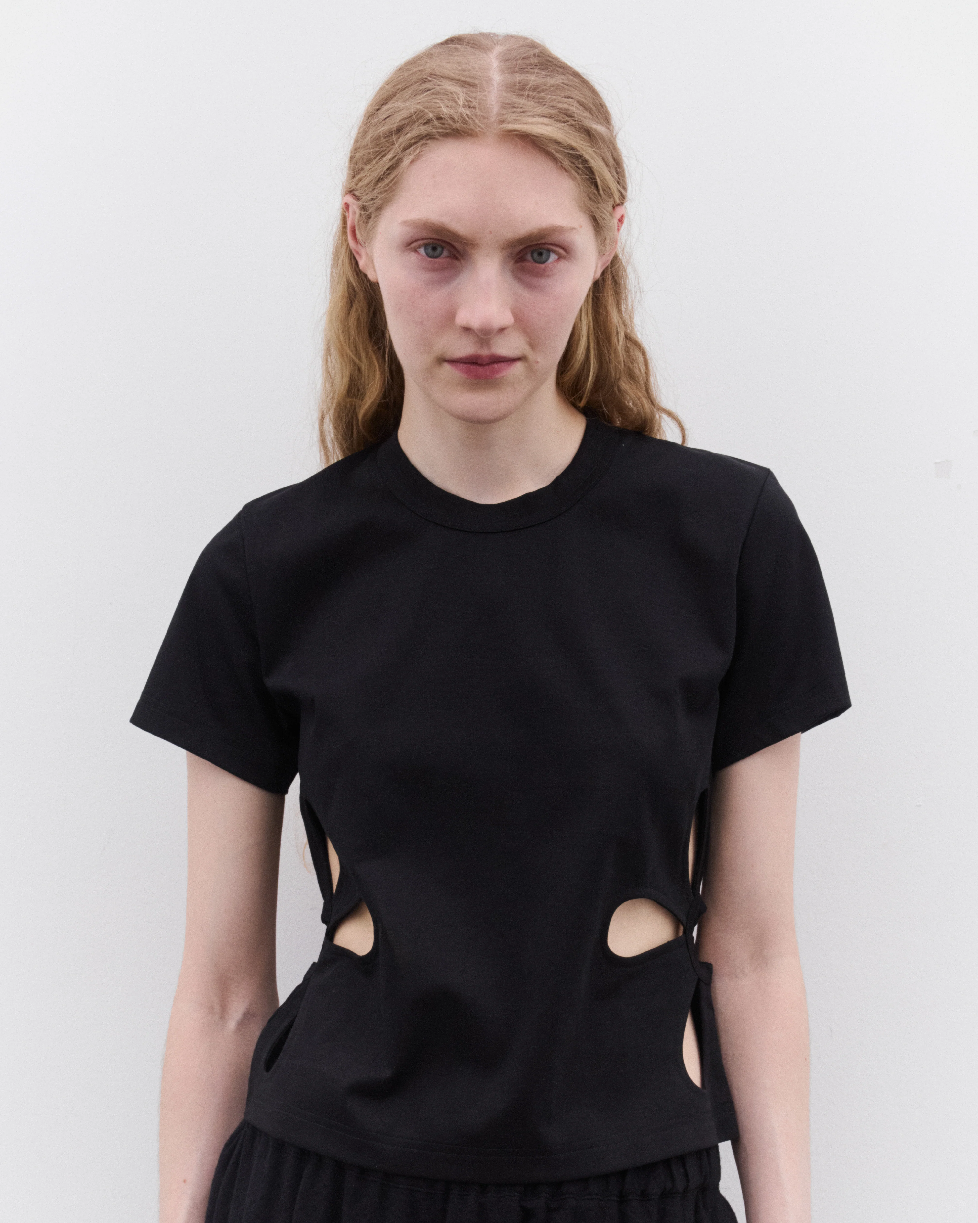 Noir Kei Ninomiya - Women’s Flower Cut Out T-Shirt - (Black) - Image 3