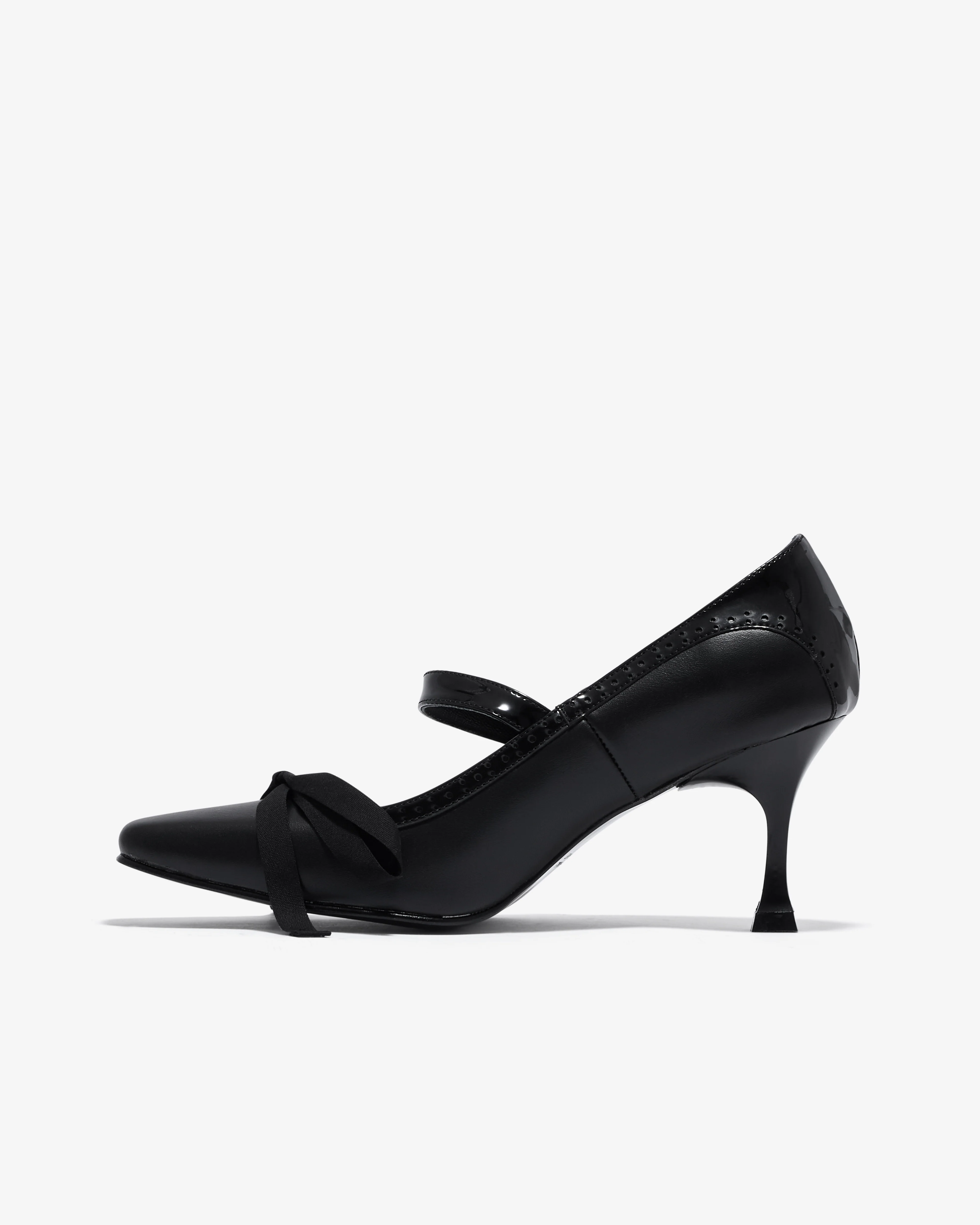 Renaissance Renaissance - Women’s Dame Kitten Heel - (Black) - Image 2
