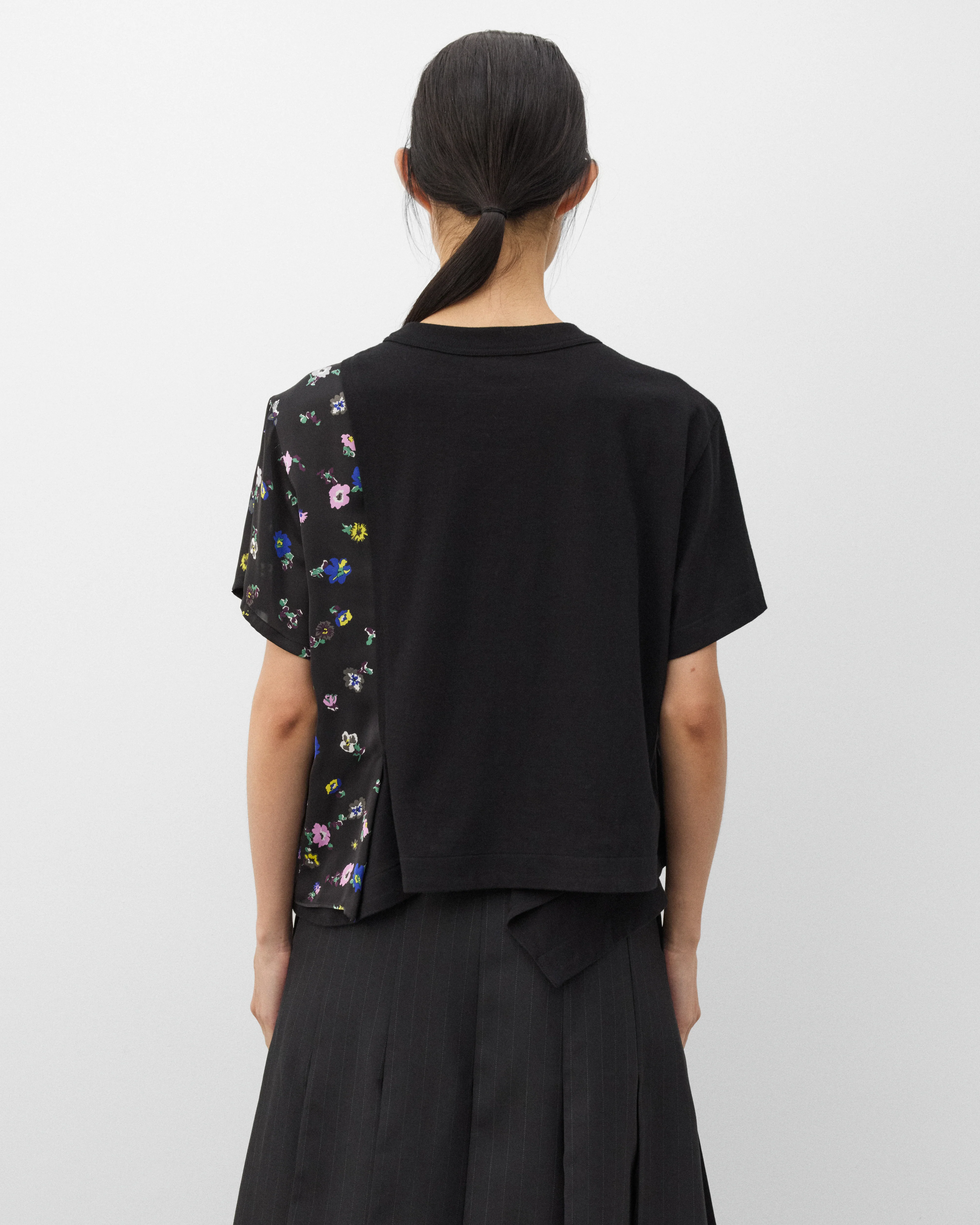 Sacai - Women's Floral Print T-Shirt - (Black/Multi) - Image 5