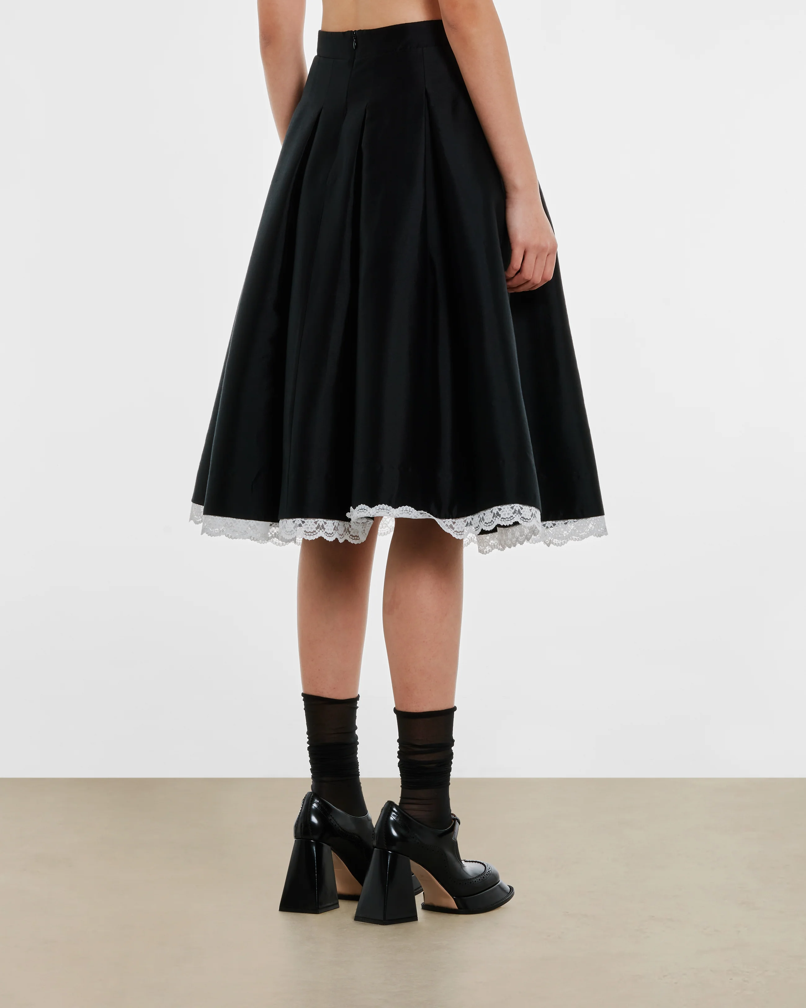 SHUSHU/TONG - Women’s Low Waist A-Shape Skirt - (Black) - Image 4