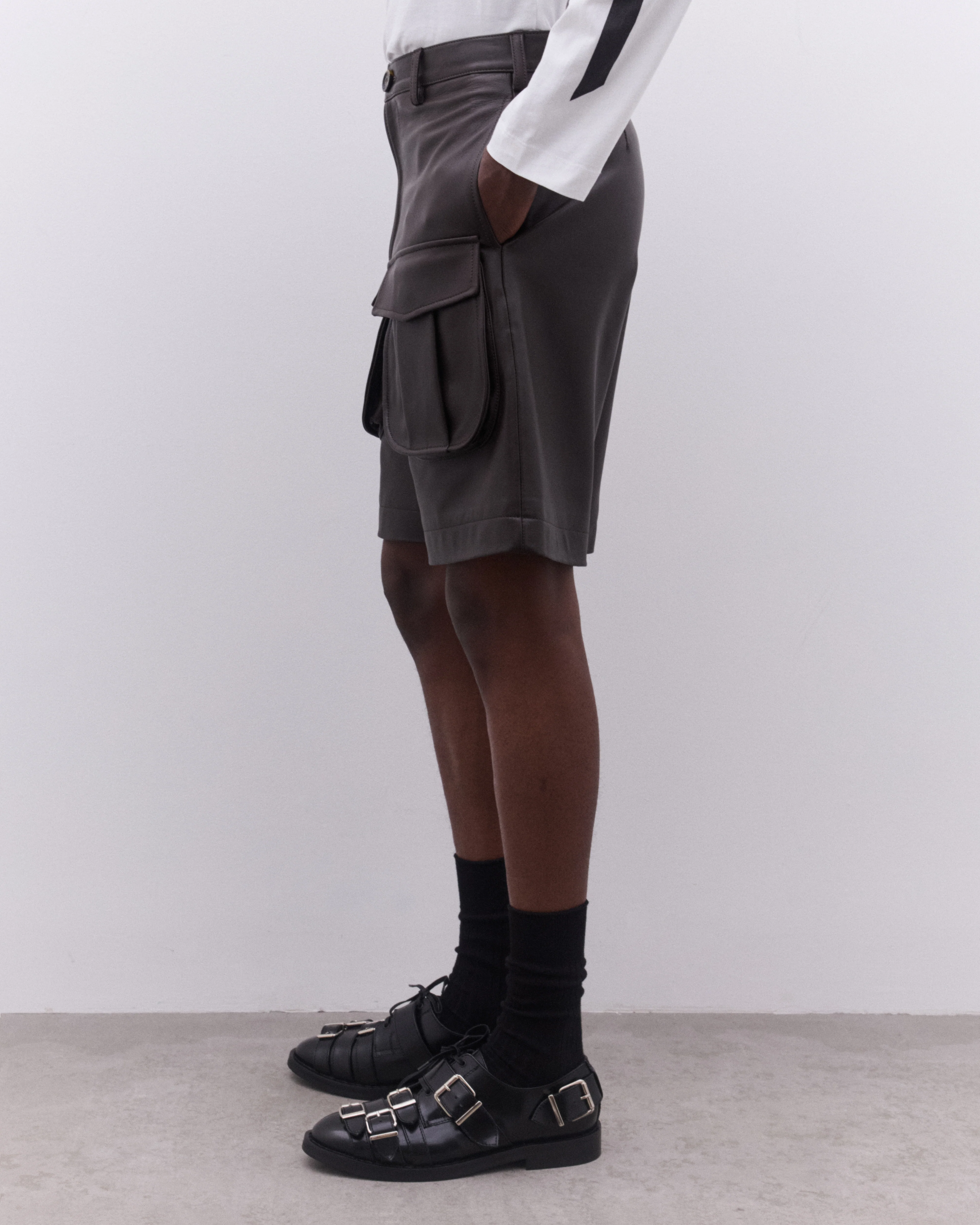 Simone Rocha - Men’s Multi Pocket Cargo Shorts - (Chocolate) - Image 5