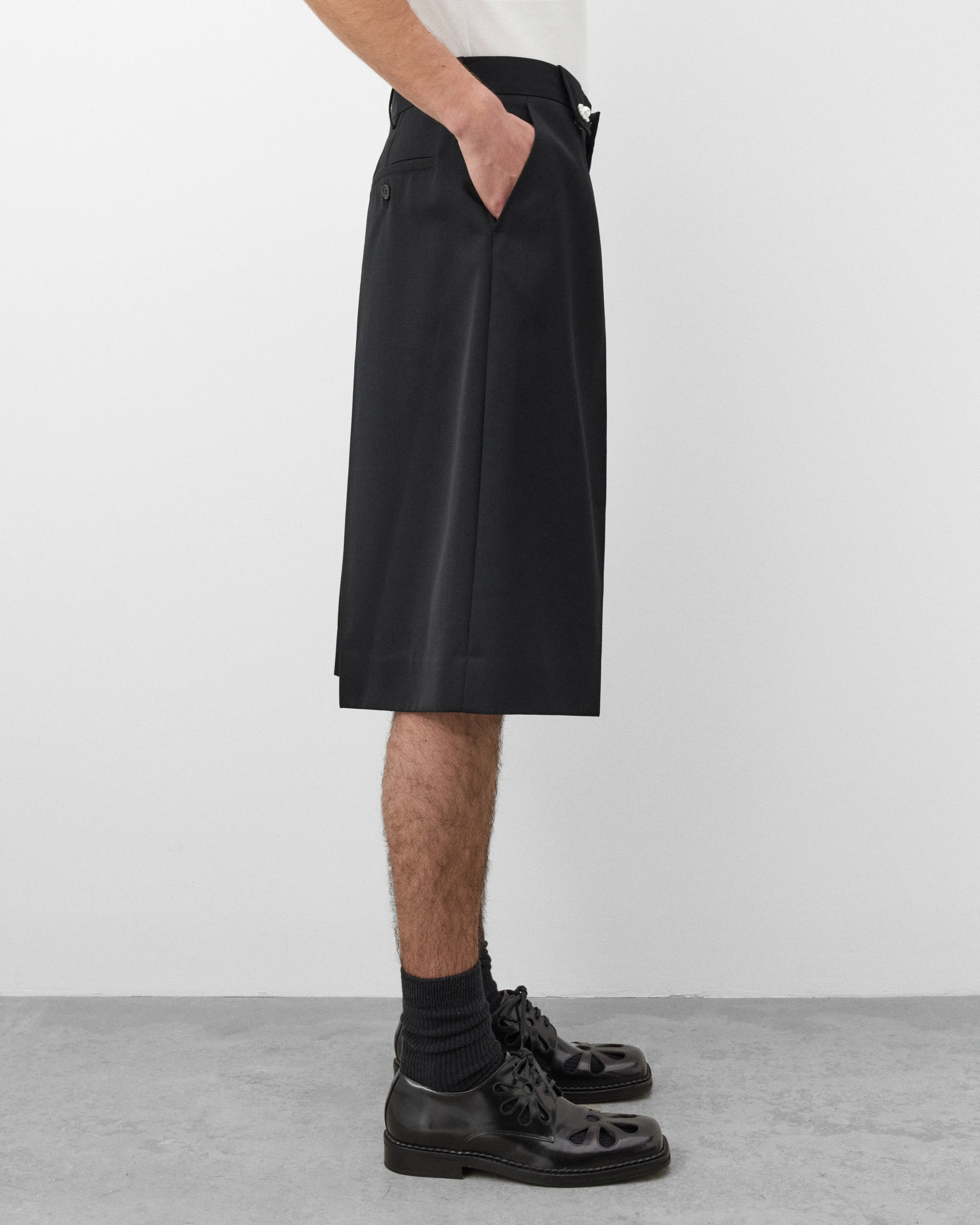 Simone Rocha - Men's Tailored Wide Leg Shorts - (Black) - Image 4